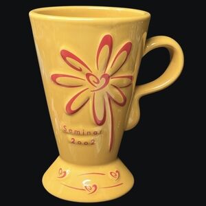 Mary Kay 2002 Seminar Golden-Yellow Floral With Red Hearts Pedestal Ceramic Mug